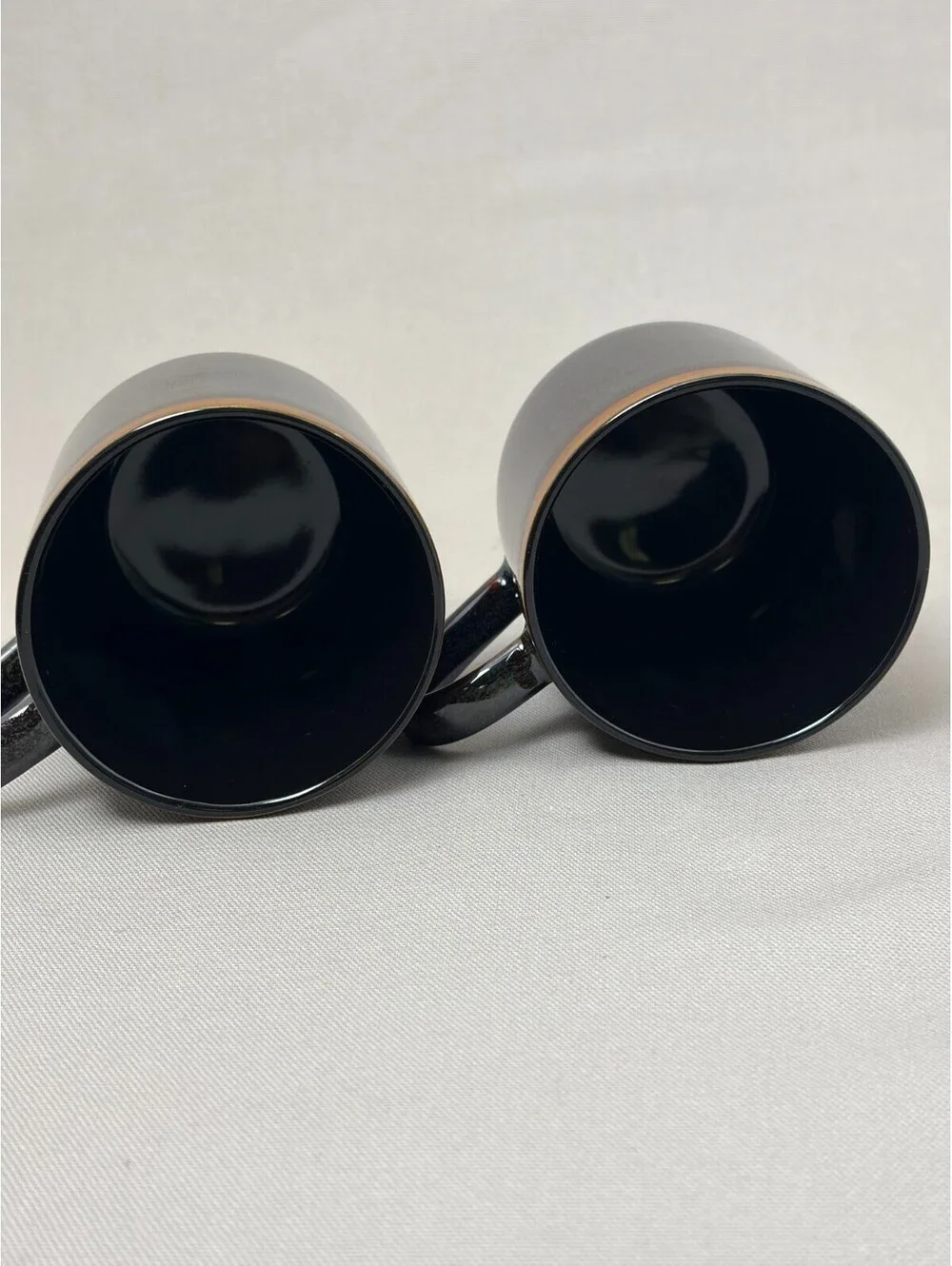 Elama Coffee Mugs Set of 2 Black Brown Rim Two Tone Stoneware Tea Cups 12 oz